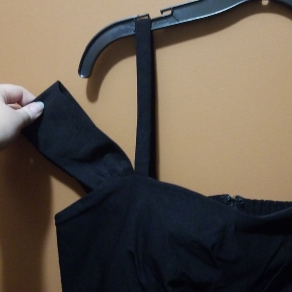 Dress - Picture 2 of 7